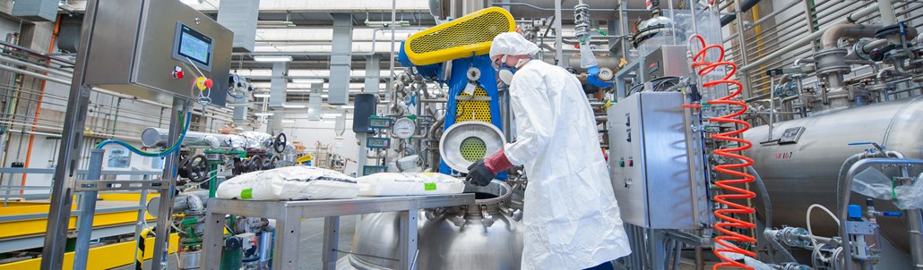Articolo promozionale Carlo Lusso (#issuee 1 Chemistry today)